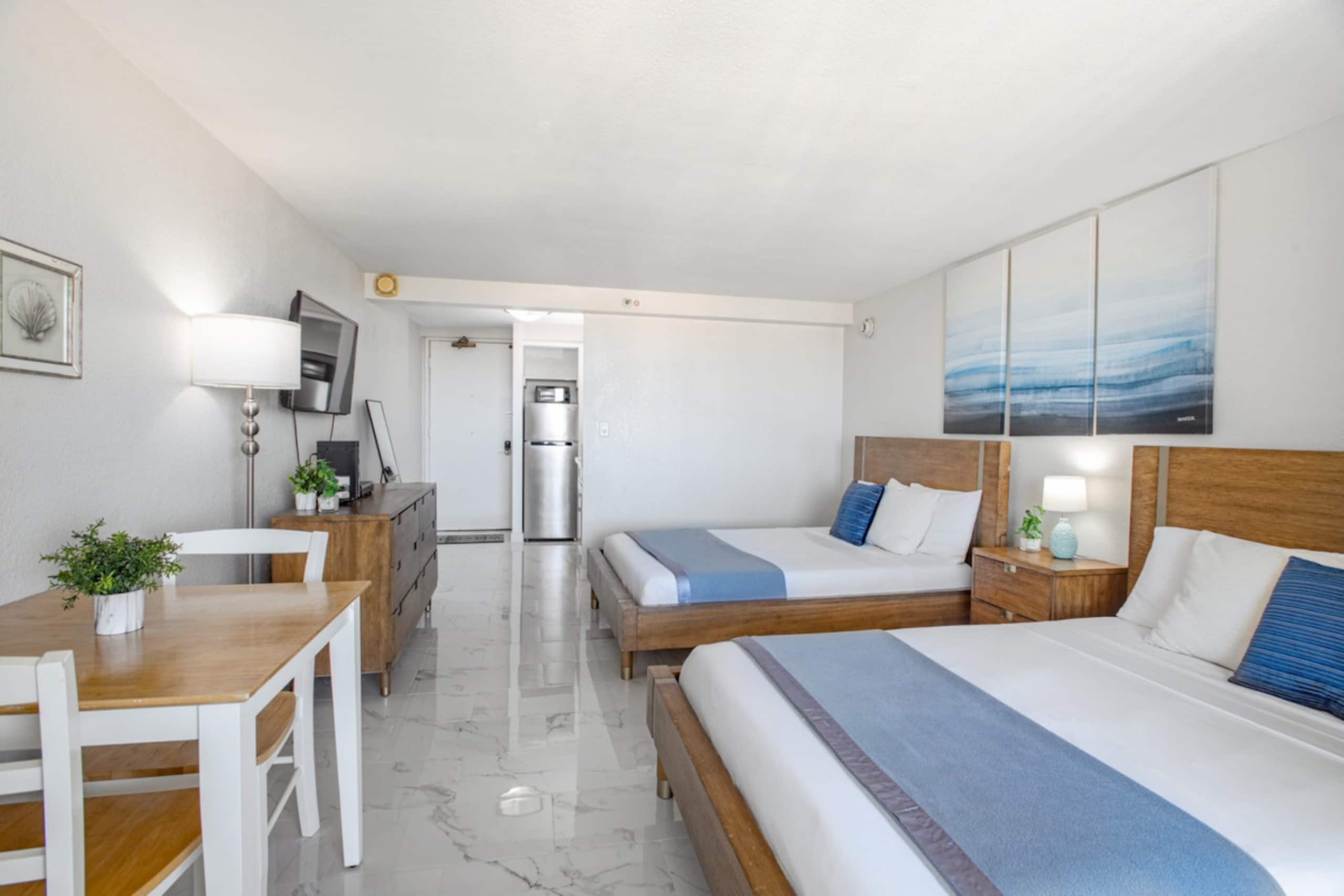 Condo in Honolulu · ★4.58 · 1 bedroom · 2 beds · No bathroom - Image 2