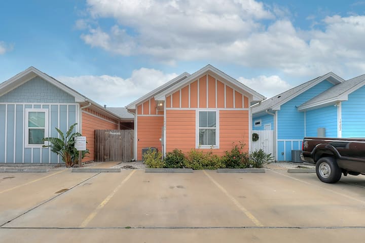 Coastal 2br Dog Friendly | Pool | Patio | W/d - コーパス・クリスティ, TX