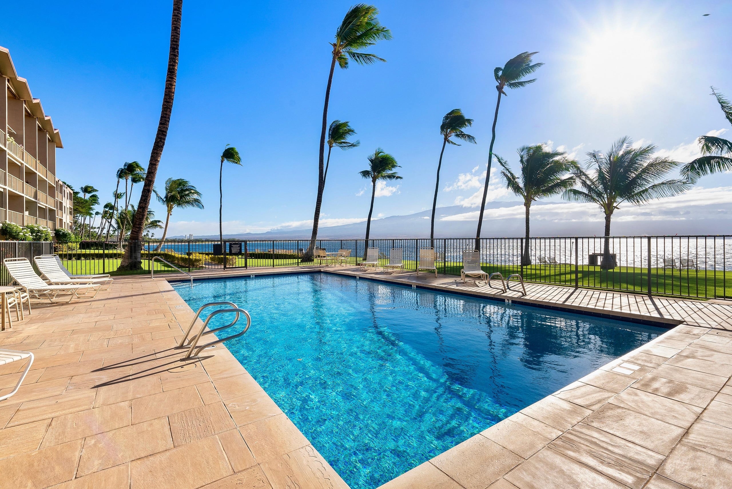 Condo in Wailuku · ★4.97 · 1 bedroom · 1 bed · 1 private bath - Image 5