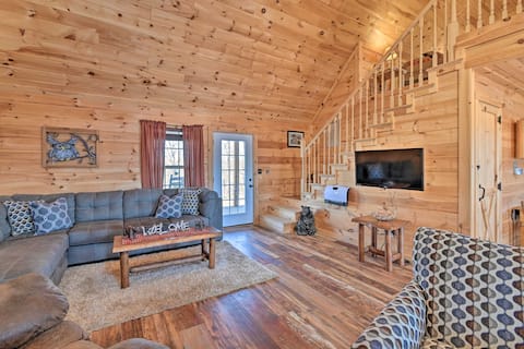Quiet & Secluded Berea Cabin on 70-Acre Farm!