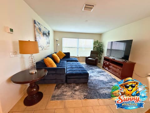 Modern Dade City Condo w/ High-Speed Wi-Fi