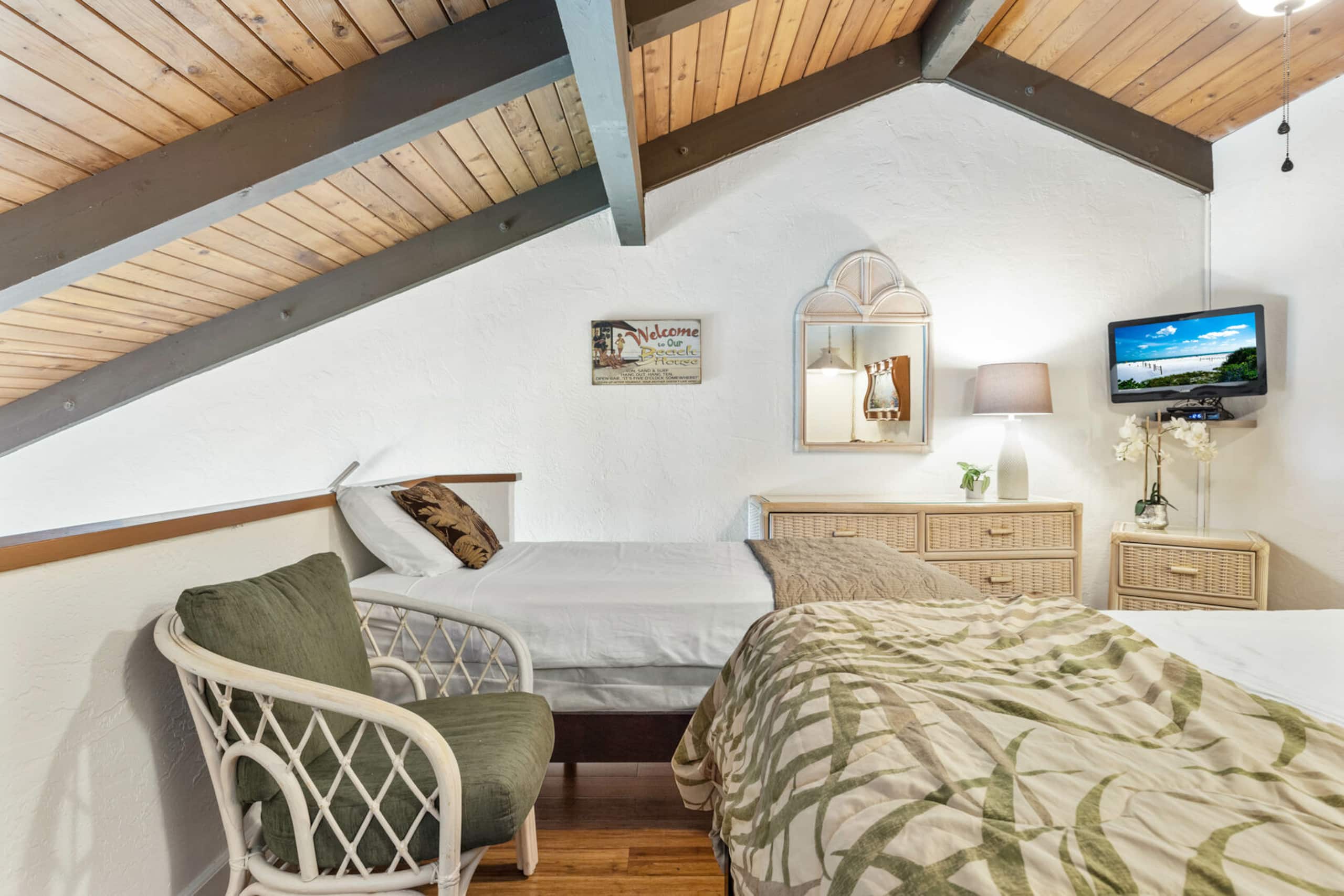 Condo in Lahaina · ★4.78 · 2 bedrooms · 4 beds · 2 baths - Image 16