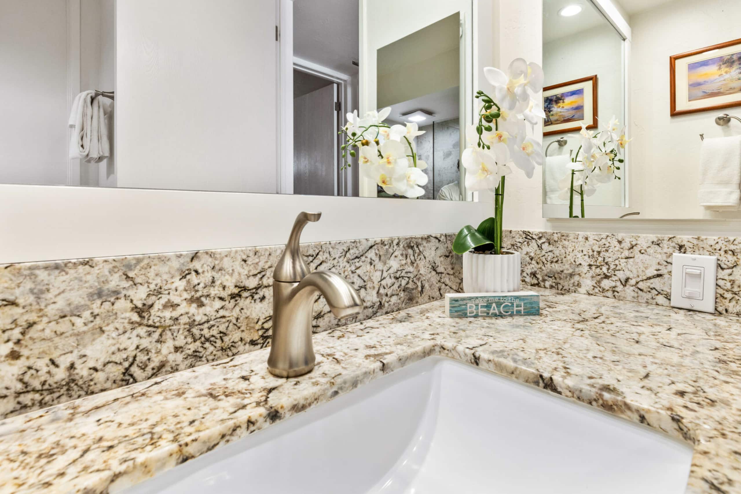 Condo in Lahaina · ★4.78 · 2 bedrooms · 4 beds · 2 baths - Image 12