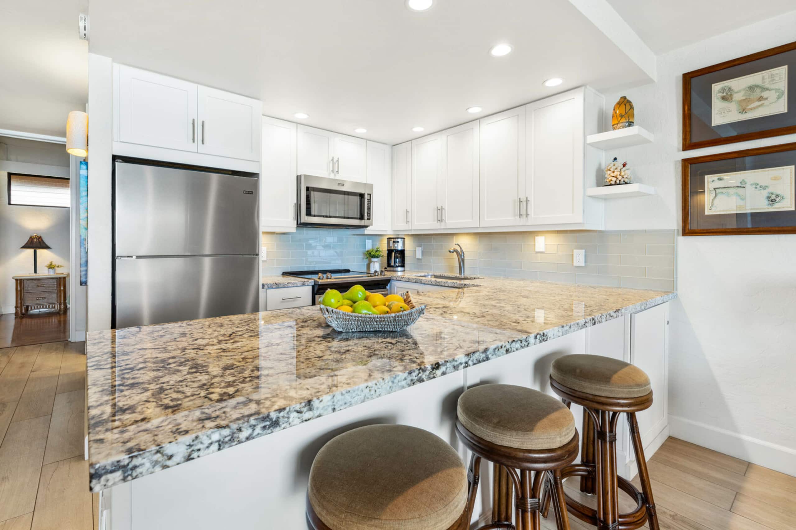 Condo in Lahaina · ★4.78 · 2 bedrooms · 4 beds · 2 baths - Image 4