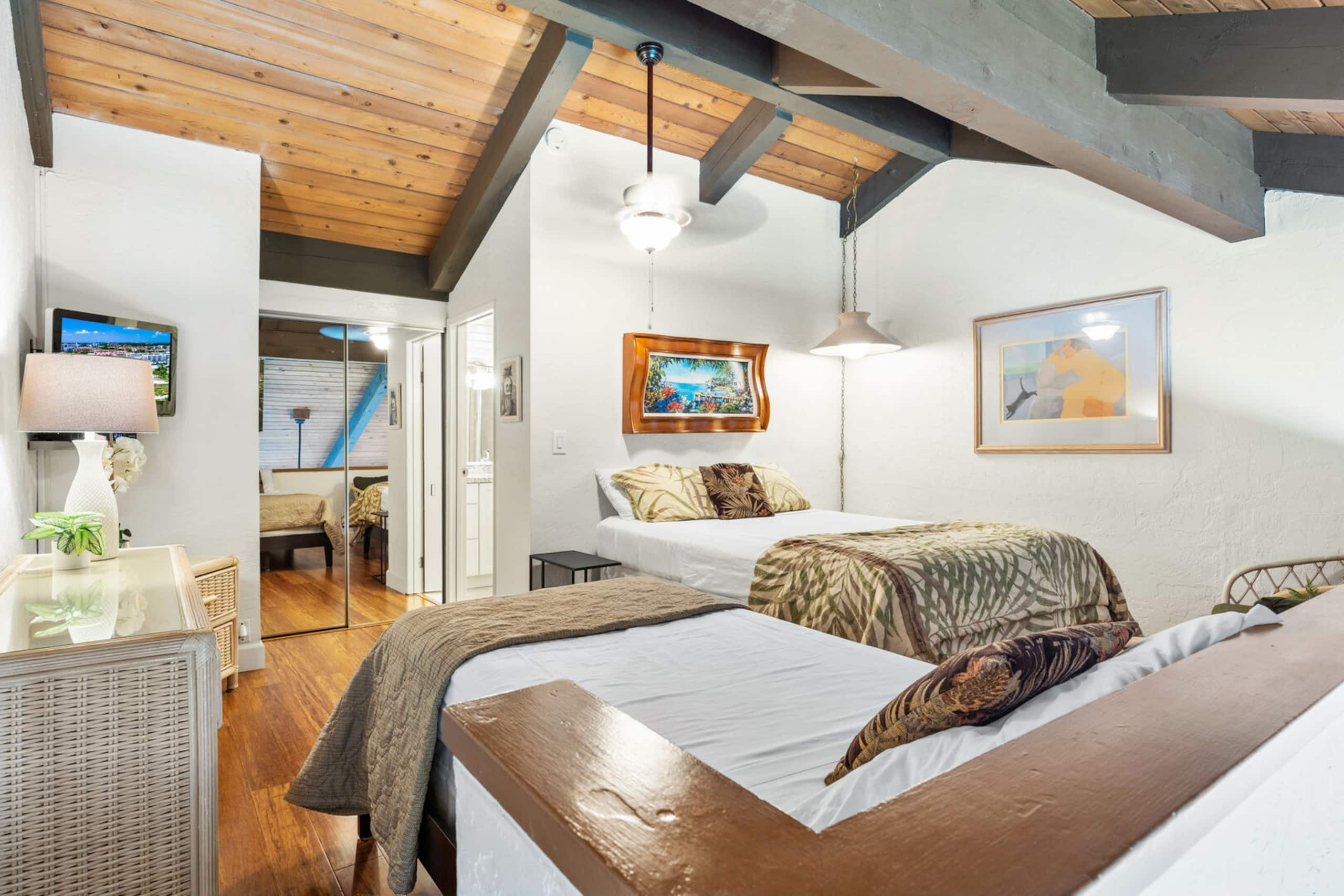 Condo in Lahaina · ★4.78 · 2 bedrooms · 4 beds · 2 baths - Image 14