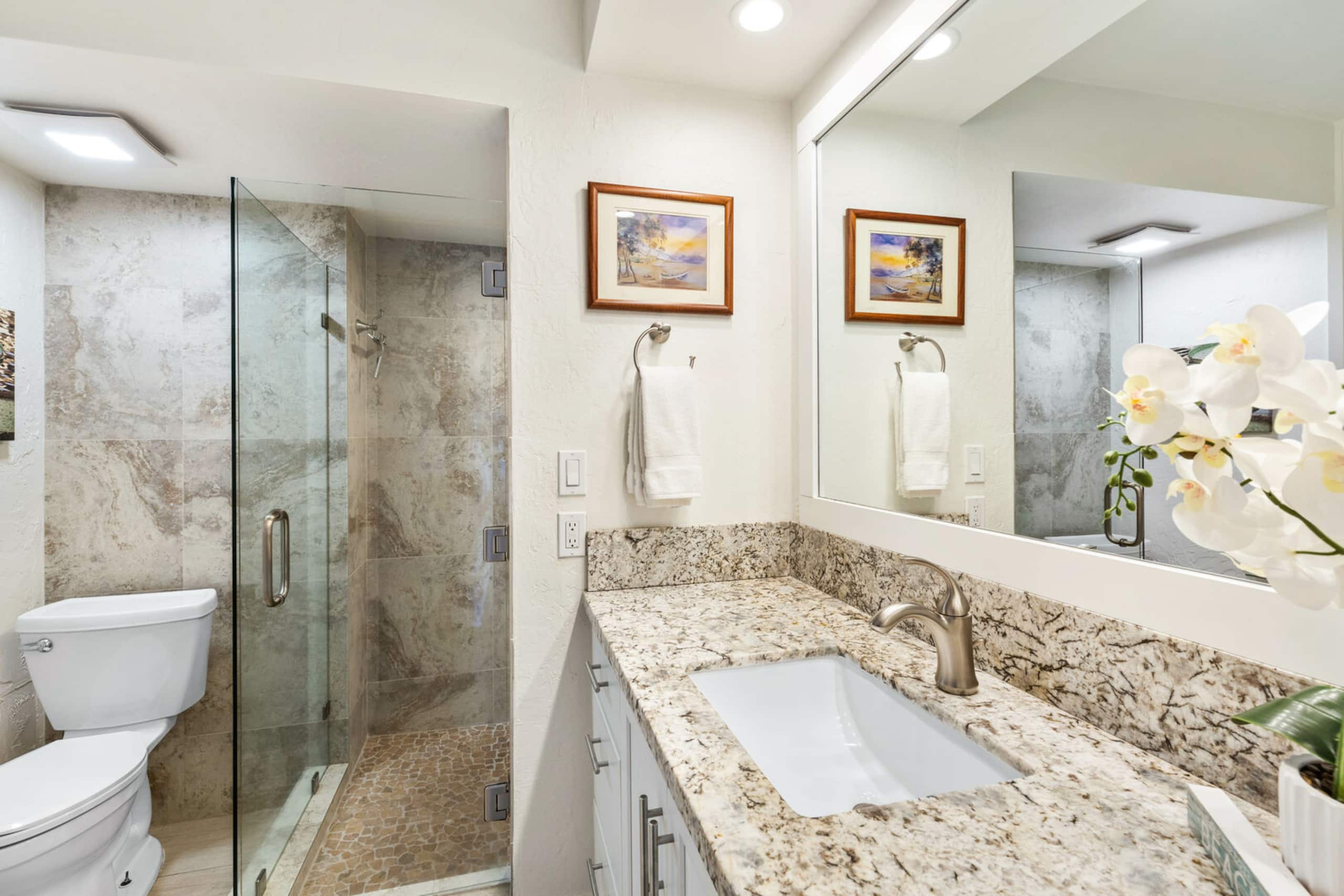 Condo in Lahaina · ★4.78 · 2 bedrooms · 4 beds · 2 baths - Image 11