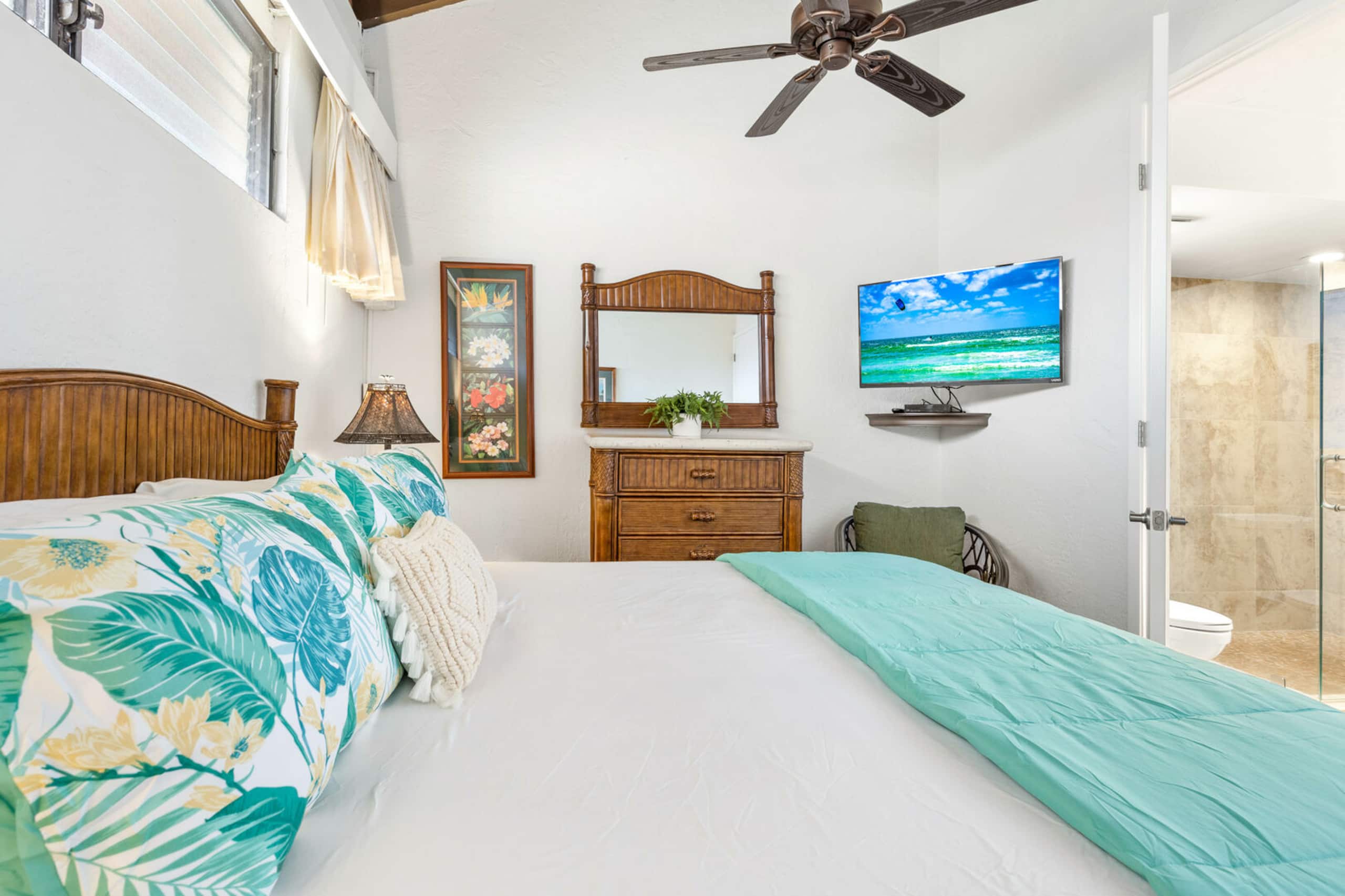 Condo in Lahaina · ★4.78 · 2 bedrooms · 4 beds · 2 baths - Image 10