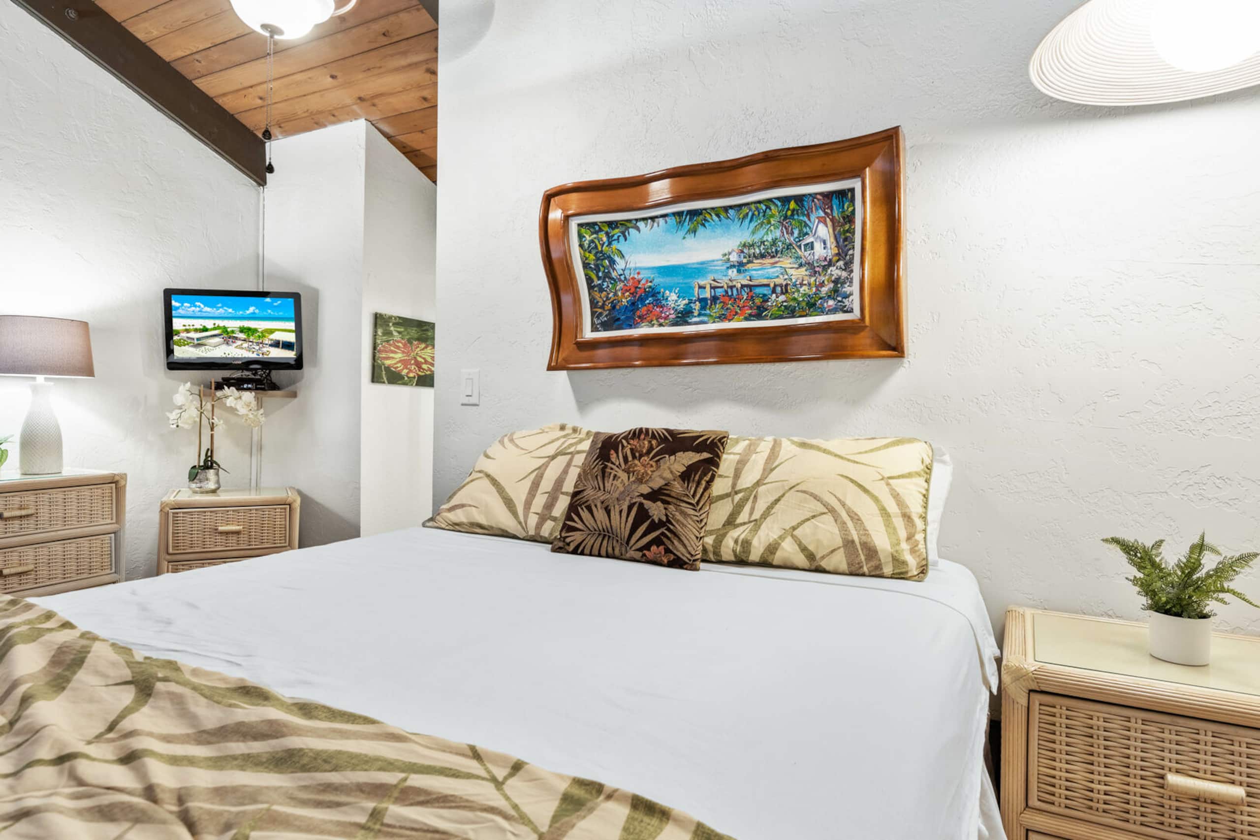 Condo in Lahaina · ★4.78 · 2 bedrooms · 4 beds · 2 baths - Image 17