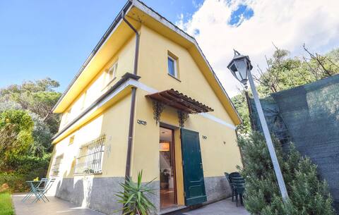 3 bedroom lovely home in Sestri Levante