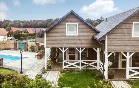 2 bedroom lovely home in Karwia