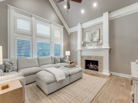 Popular Airbnb listing: Luxurious Home-Resort Style Pool & Game Room in Plano