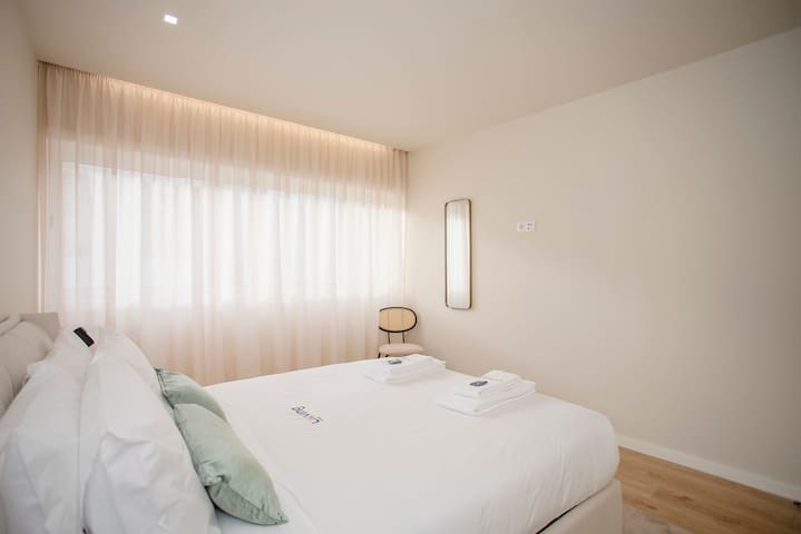 Liiiving in Porto – Uptown Pearl Apartment