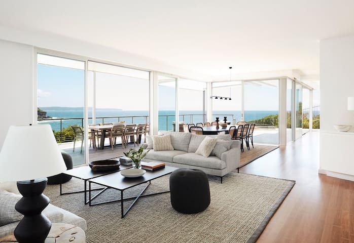 Malo, Whale Beach gallery image 2