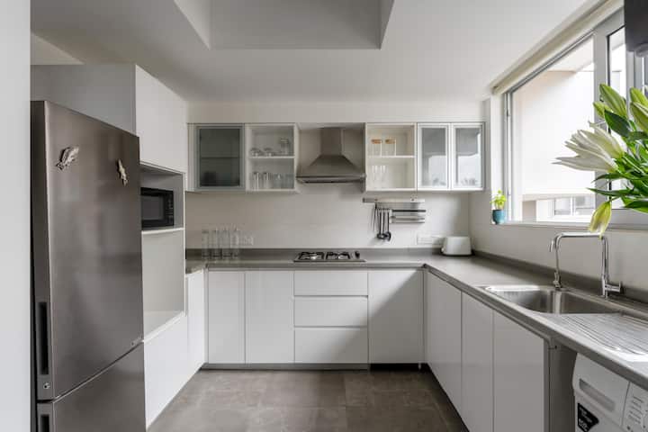 Fully equipped kitchen