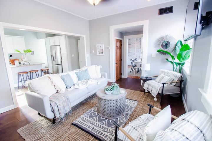 The Famous Brewery District Bear House | Perfectly gallery image 4