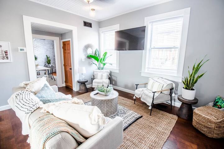 The Famous Brewery District Bear House | Perfectly gallery image 3