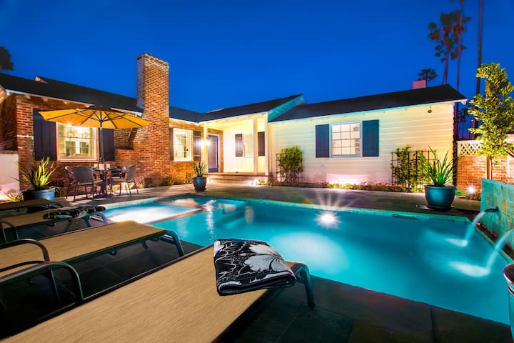 Pool/Hot Tub/Pet Friendly/A/C/Parking