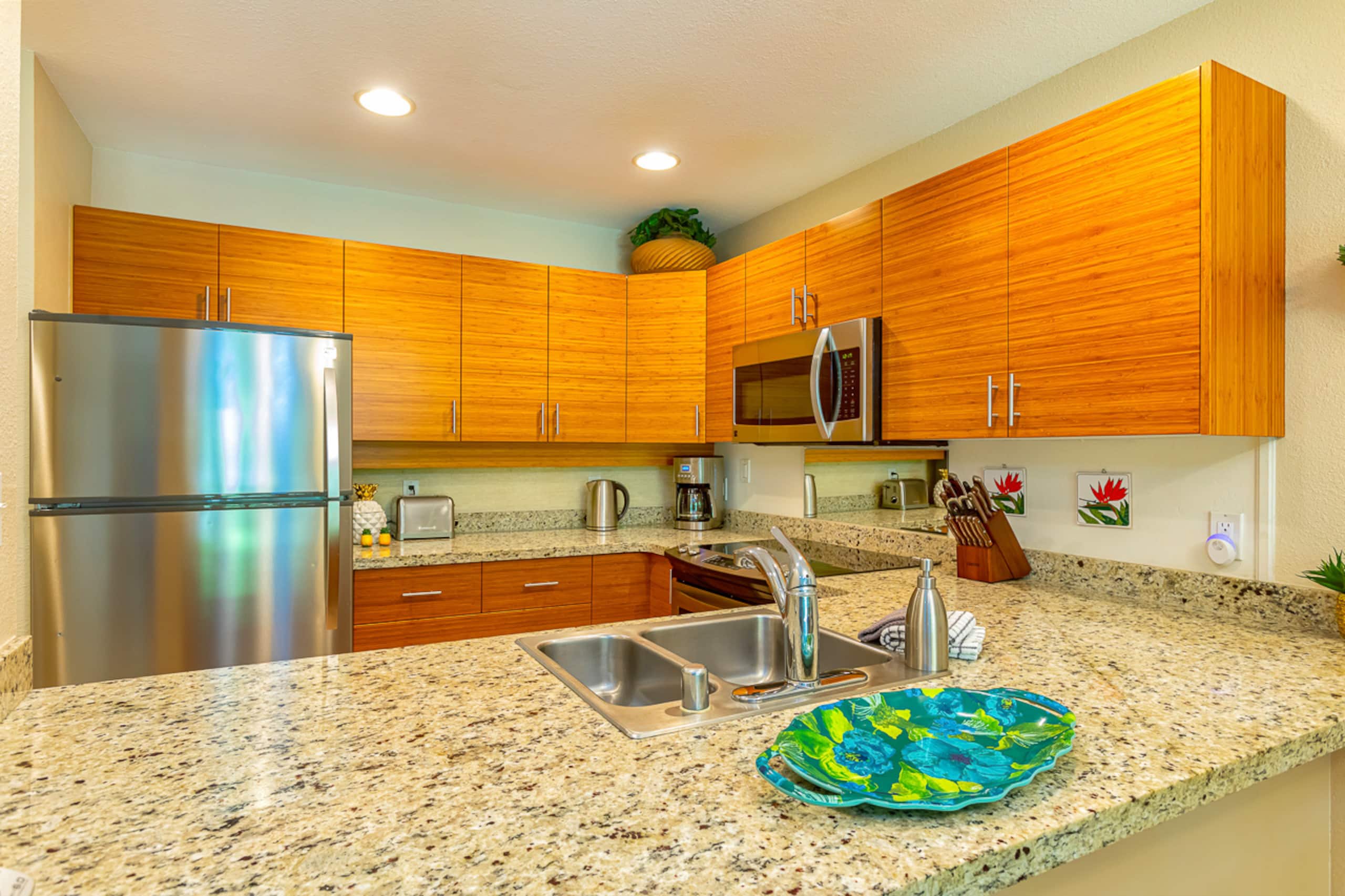 Condo in Kihei · ★4.33 · 1 bedroom · 2 beds · 2 shared baths - Image 15