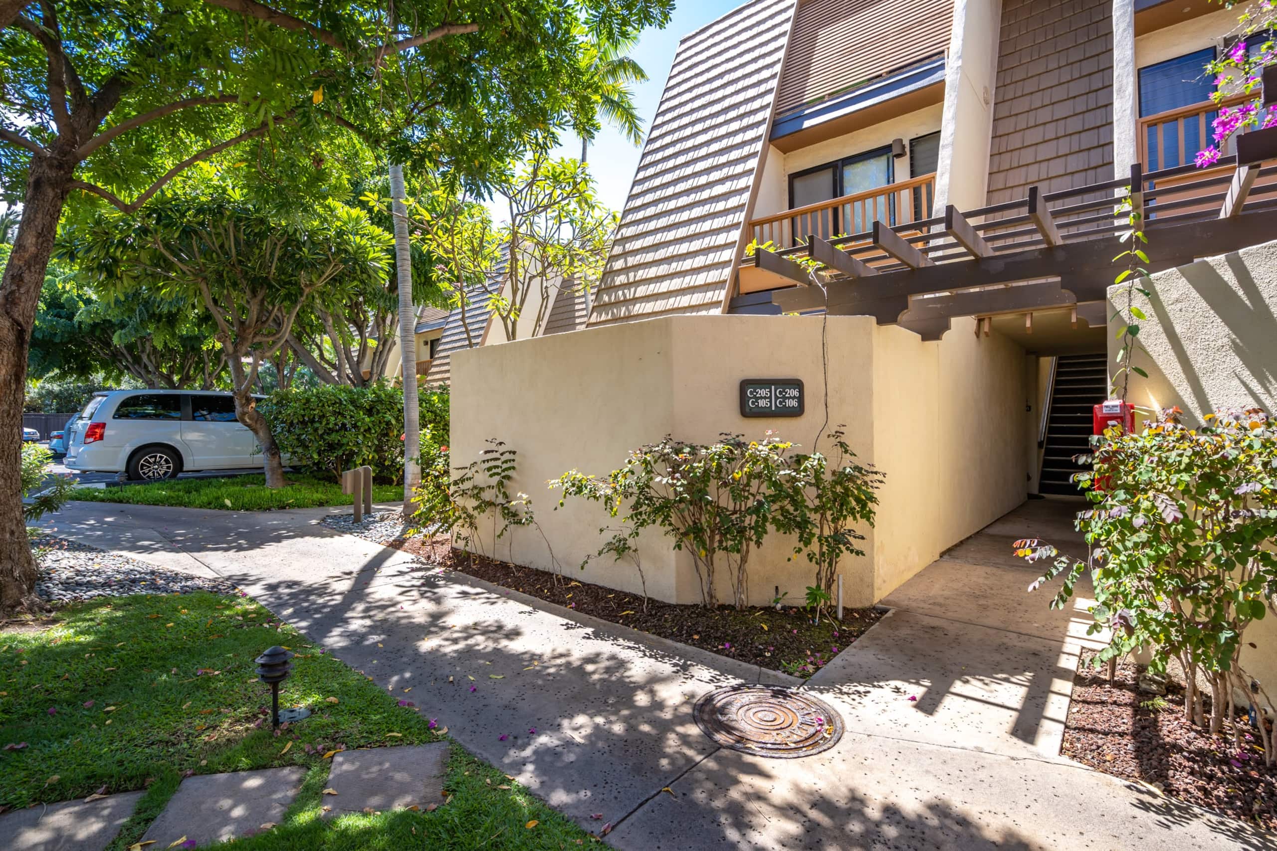 Condo in Kihei · ★4.33 · 1 bedroom · 2 beds · 2 shared baths - Image 38