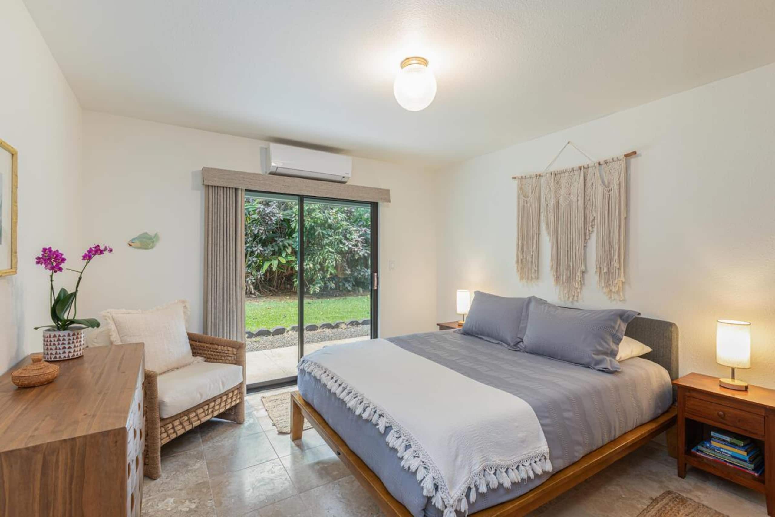 Home in Princeville · ★5.0 · 3 bedrooms · 3 beds · 2.5 baths - Image 18