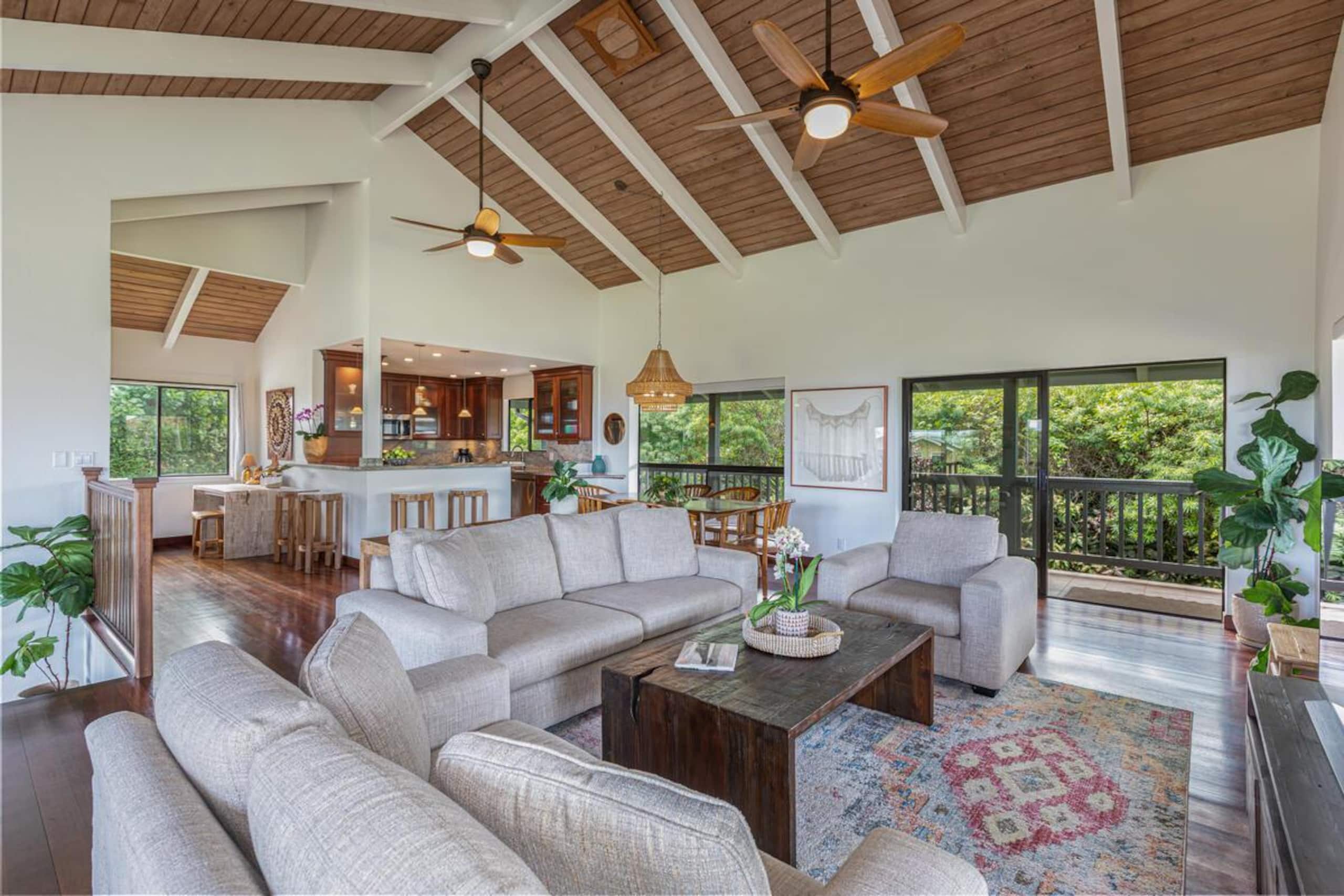Home in Princeville · ★5.0 · 3 bedrooms · 3 beds · 2.5 baths - Image 2