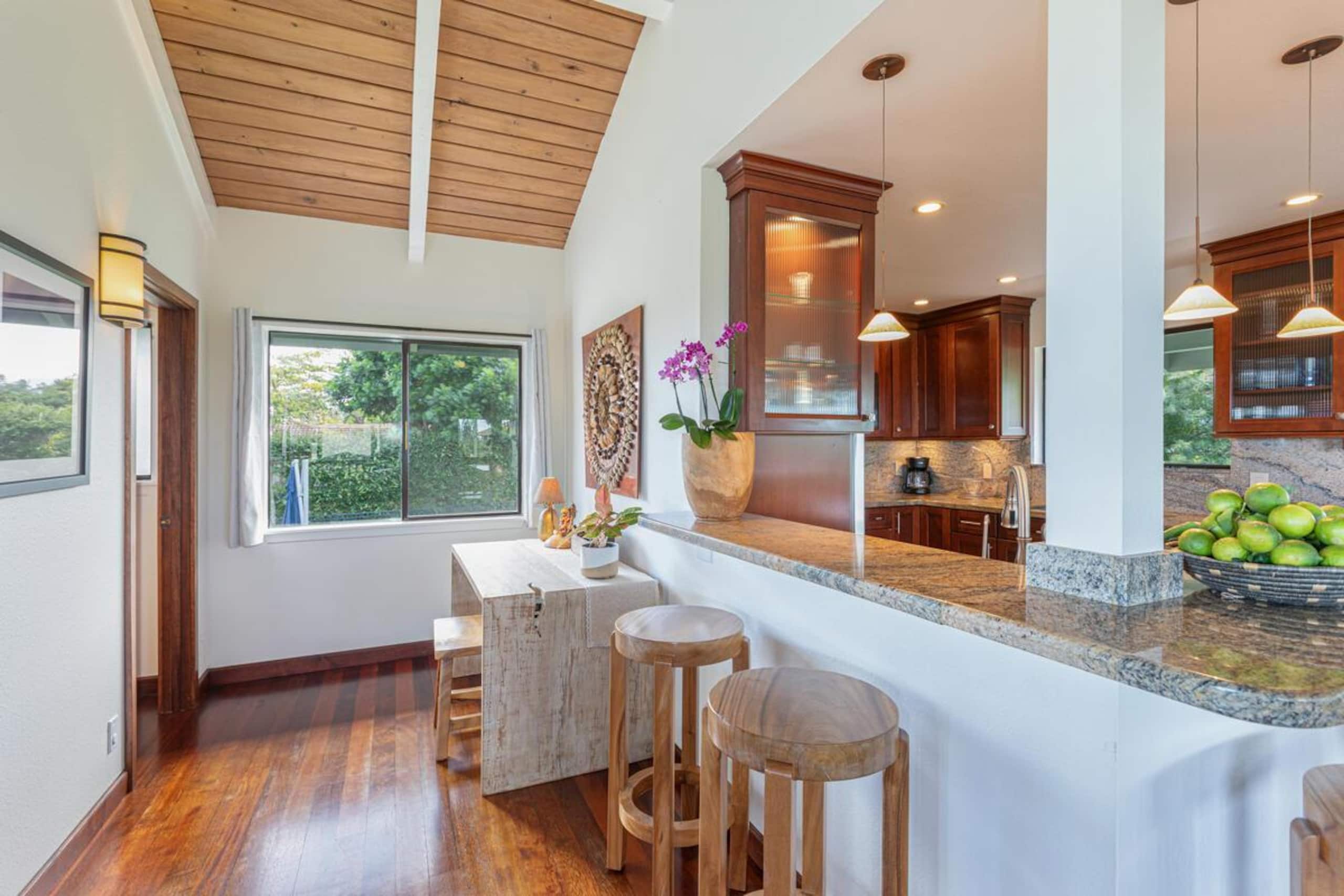 Home in Princeville · ★5.0 · 3 bedrooms · 3 beds · 2.5 baths - Image 15