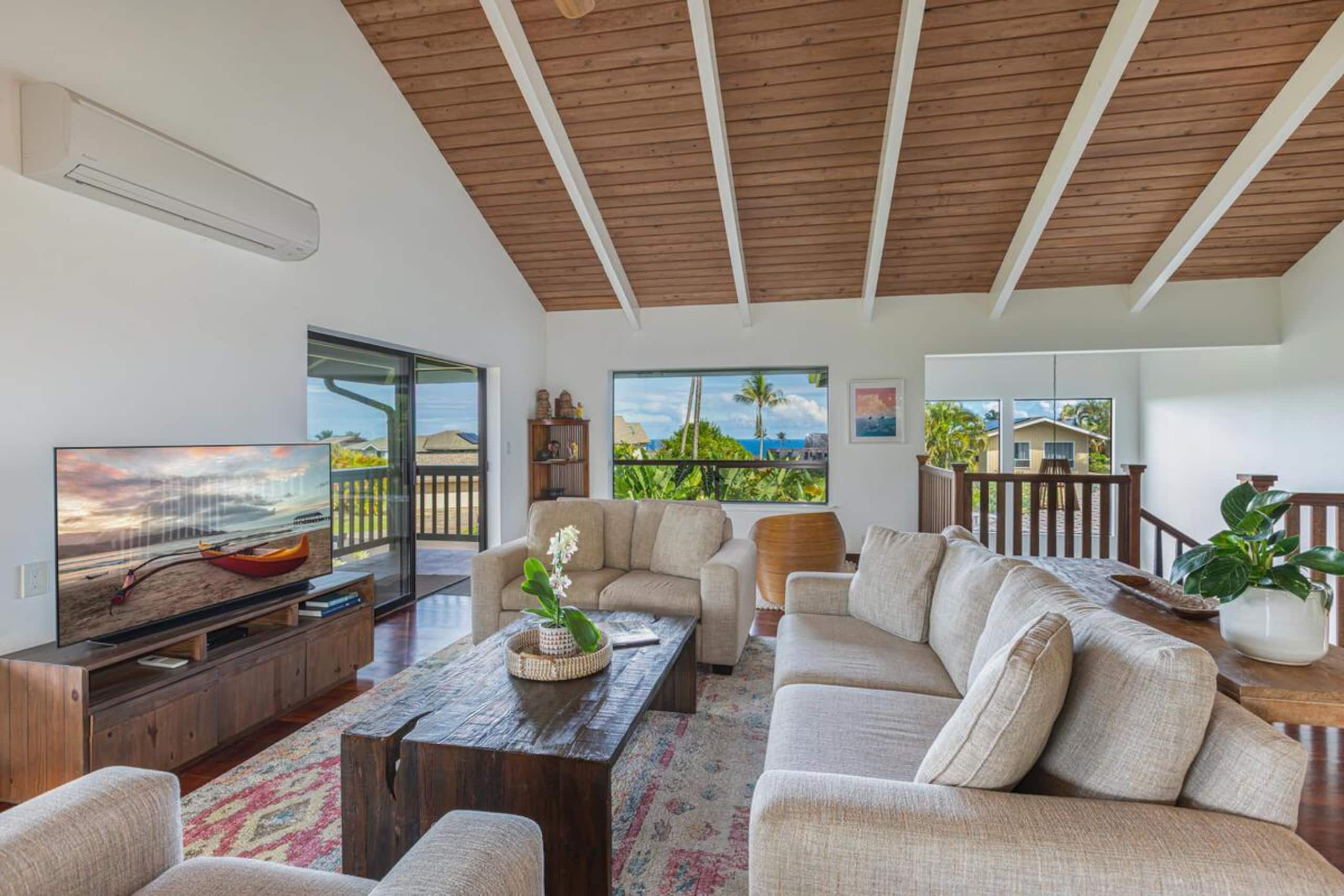 Home in Princeville · ★5.0 · 3 bedrooms · 3 beds · 2.5 baths - Image 5