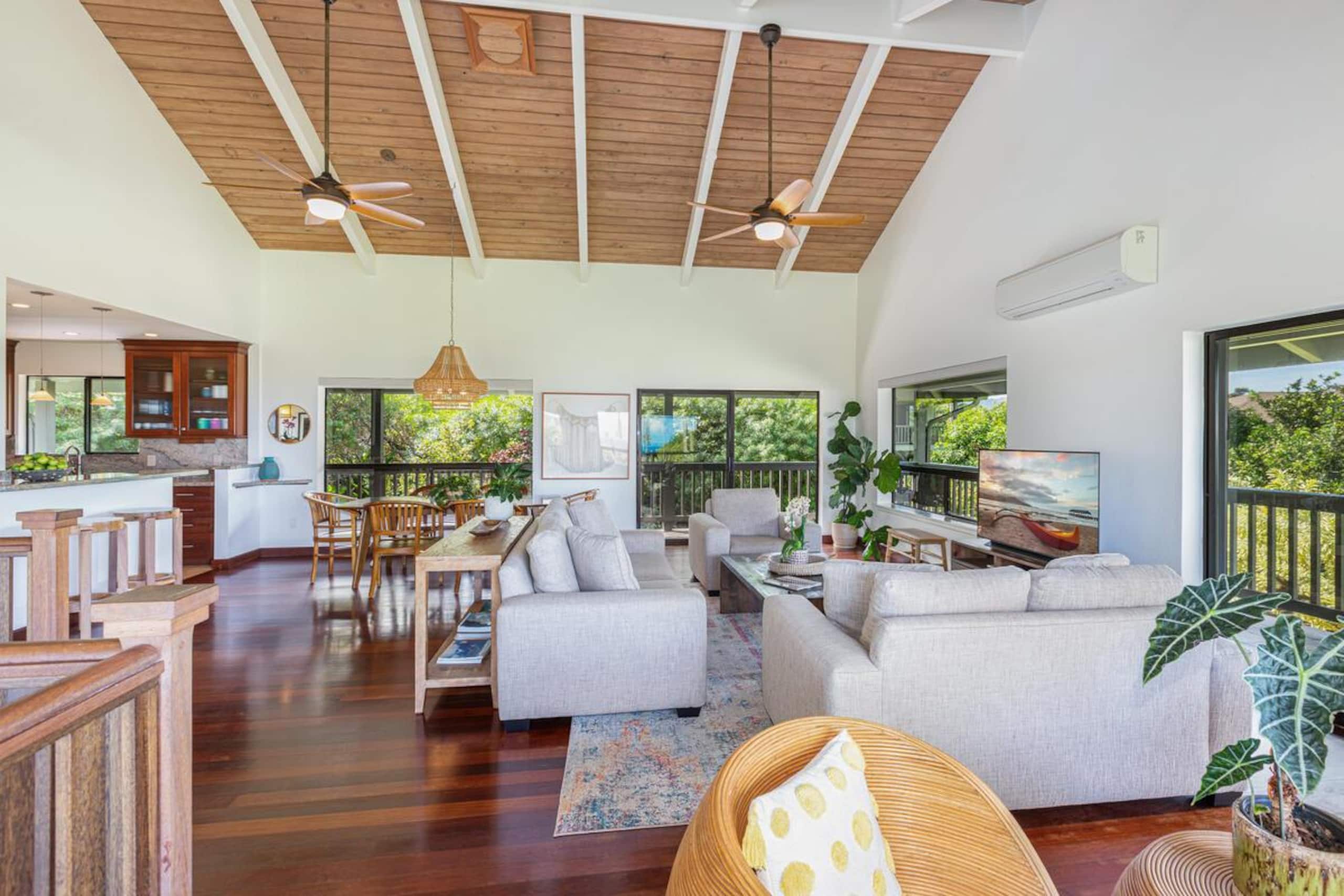 Home in Princeville · ★5.0 · 3 bedrooms · 3 beds · 2.5 baths - Image 6