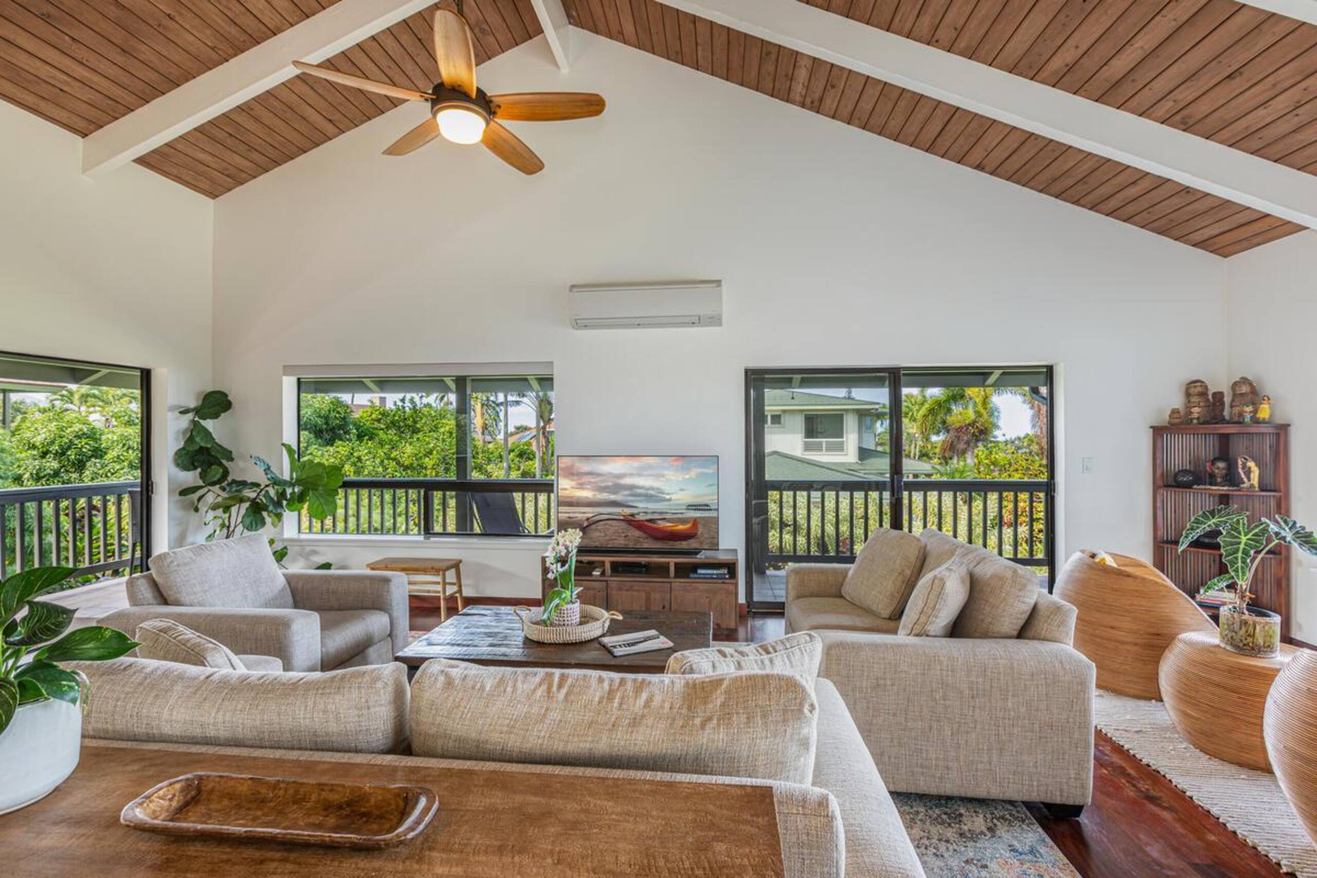 Home in Princeville · ★5.0 · 3 bedrooms · 3 beds · 2.5 baths - Image 7
