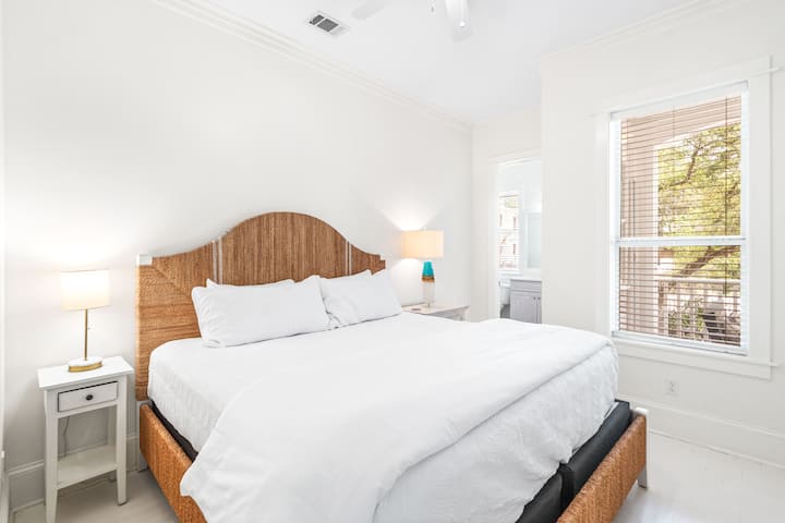 ชั้น 1 ห้องสวีทเตียงคิงไซส์ 1