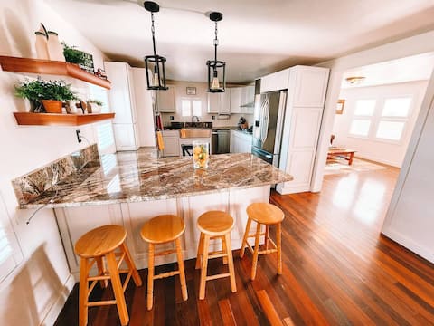 Penrose Retreat! Pet Friendly