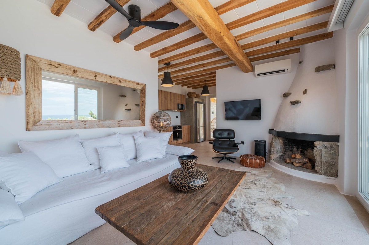 Kastro Erato — view 4