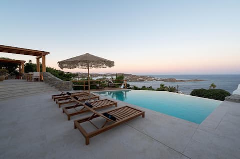 Nomade Villa Psarou 4 bedrooms