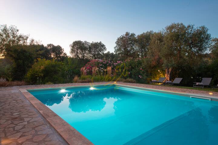 TD Trulli Fico d’India w/ Pool Immersed in Nature gallery image 5