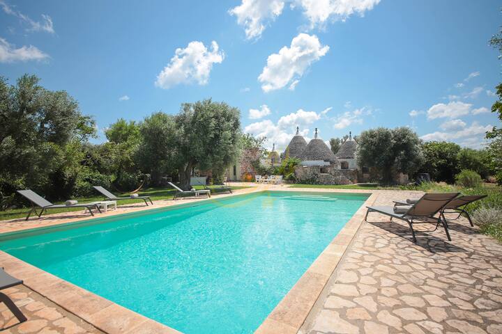 TD Trulli Fico d’India w/ Pool Immersed in Nature gallery image 2