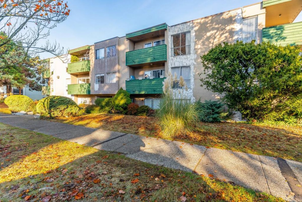Bright & Modern 1BR Suite | Mins to Trendy Main St