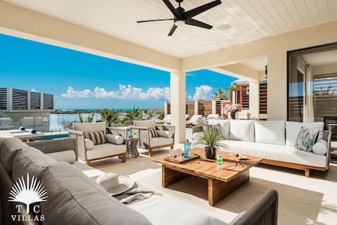 TC Villas / Villa Evie / New, Modern, Spacious