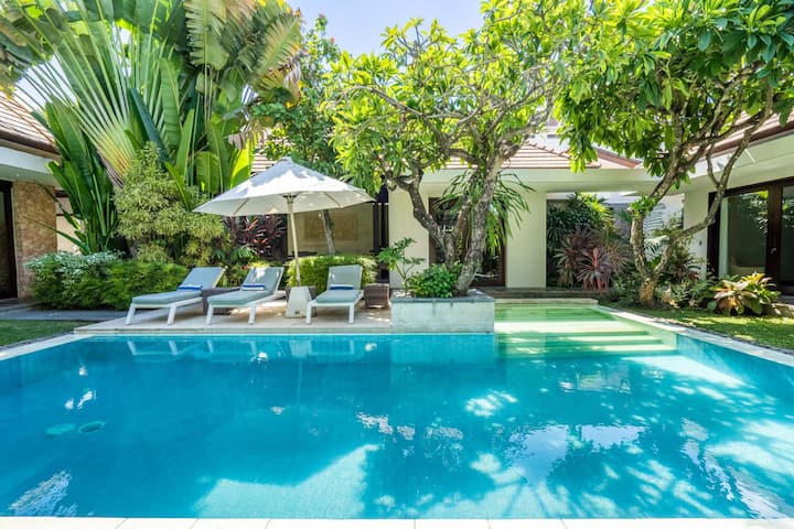 SPACIOUS BEACH VILLA KEJORA 3 I SANUR