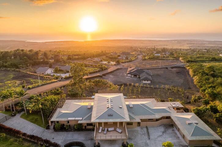 Kukuna Estate- Luxury Hawaiian Villa gallery image 5