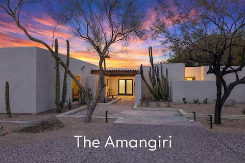 Modern estate w/heated pool & hot tub