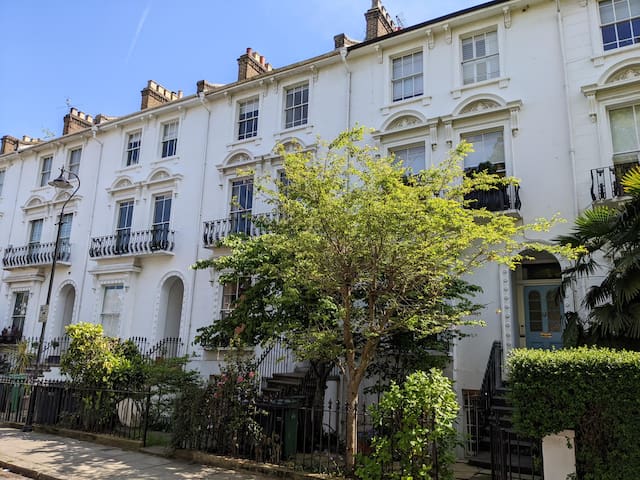 Beautiful Belsize Park Two Bed Garden Flat