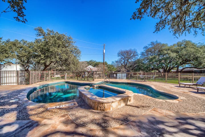 New Braunfels Escapes managed Airbnb listing 1
