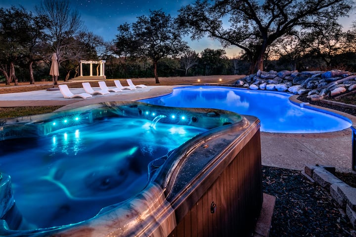 6 Best Airbnb Wedding Venues In Austin, Texas | Trip101