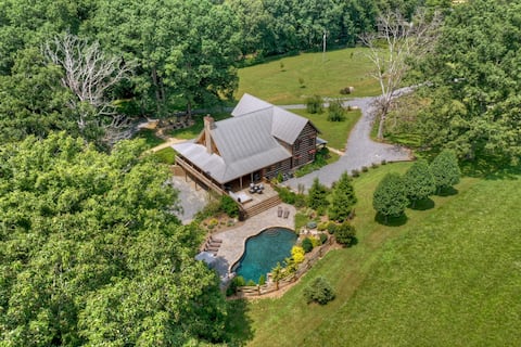 Blue Ridge Family Oasis: Heated Pool, Sauna, Hot T