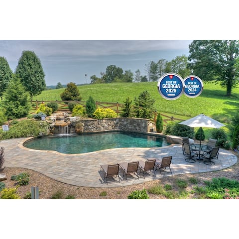 Luxury Estate-Waterfall Pool/Sauna/Spa on 15 acres