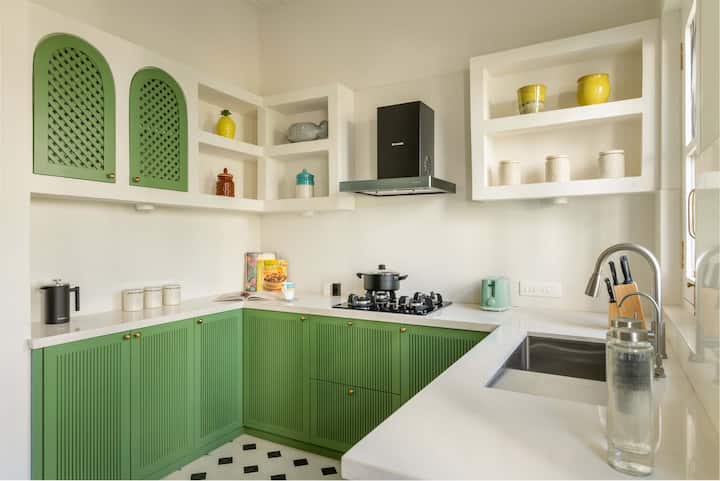 Fully equipped kitchen