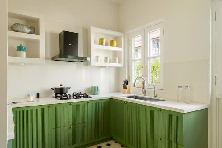 Fully equipped kitchen