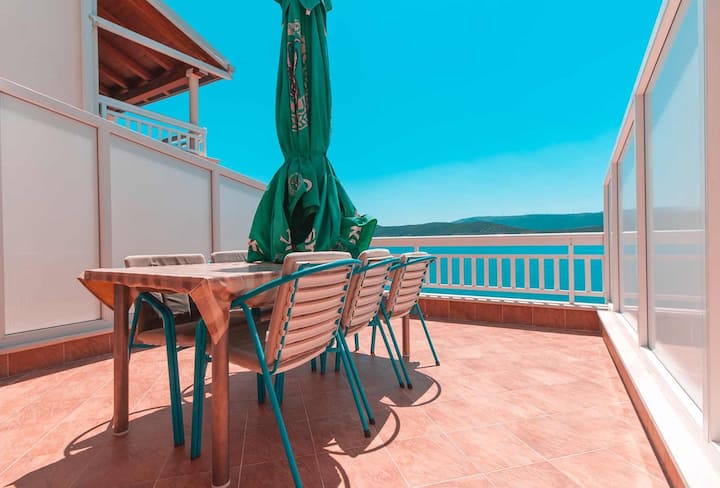 Villa Raguž With Garage And Private Beach - Twobed - Neum