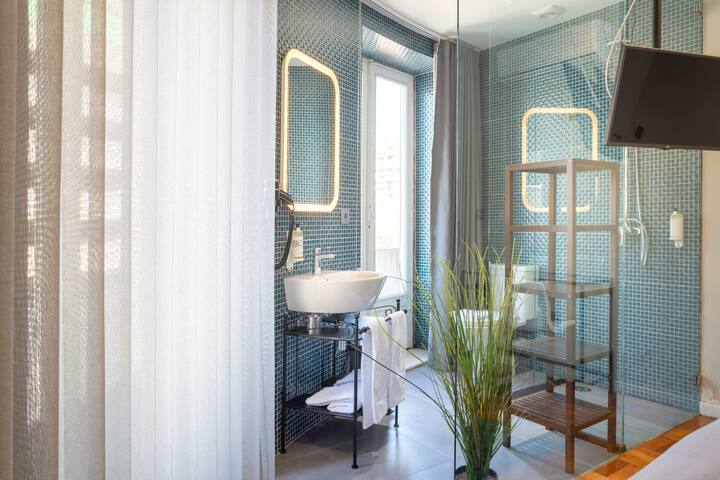 Feel Porto Sublime Townhouse gallery image 5