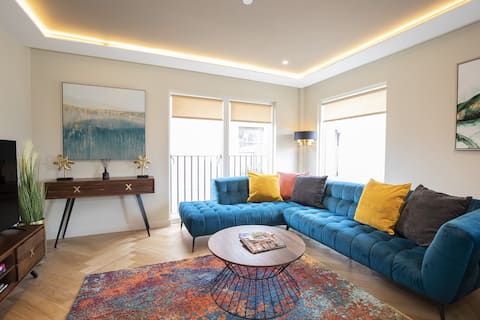 Successful Airbnb property: York Central No1, within city walls, free parking in Clifton Without